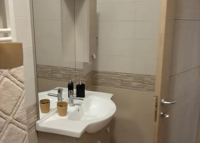 Alojamento de Acomodação e Pequeno-almoço Rita 3*