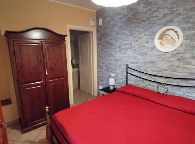 Alojamento de Acomodação e Pequeno-almoço Rita Silvi Marina